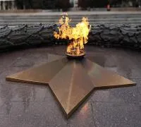 Звезда вечного огня листовая бронза чугун в Великом Устюге (518589)